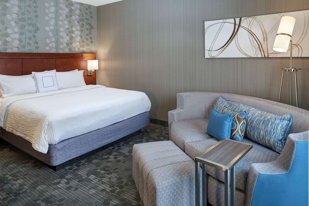 AmericInn by Wyndham Brookfield