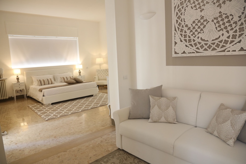 Superior Room, Balcony