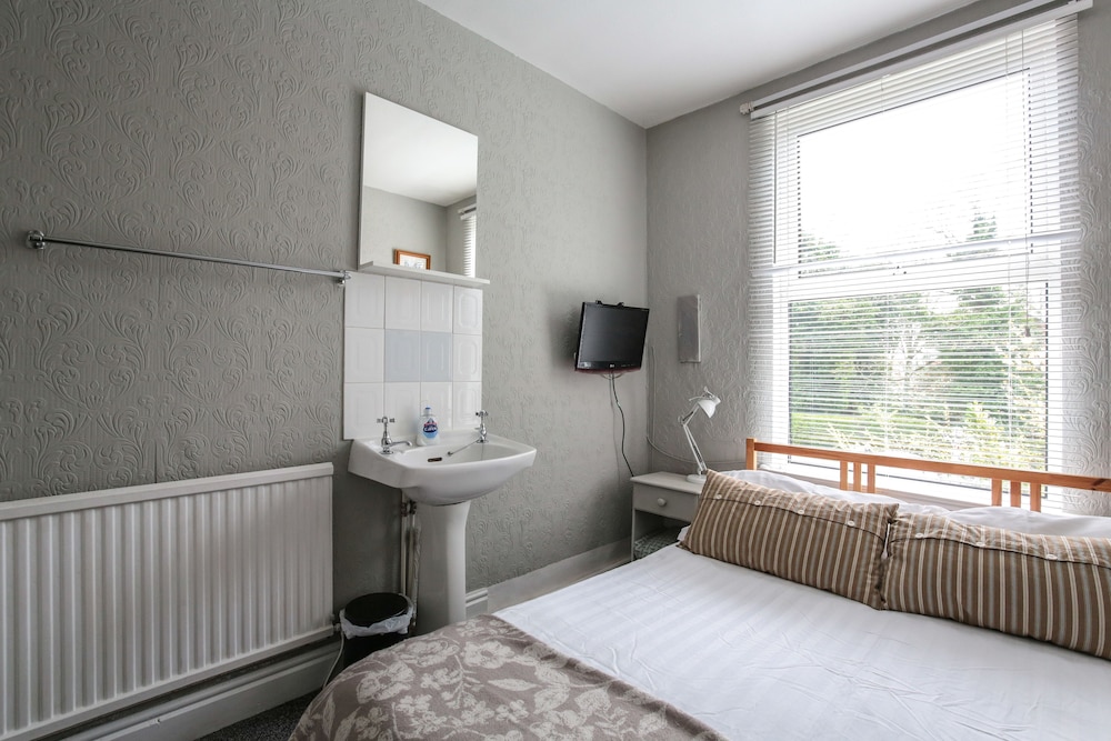 Double Room Single Use, Private Bathroom (Small) photo 1