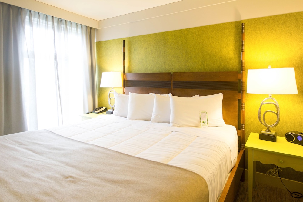 Superior Room, 1 Queen Bed - Photo 2