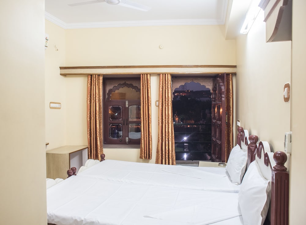 Standard Room - Photo 7