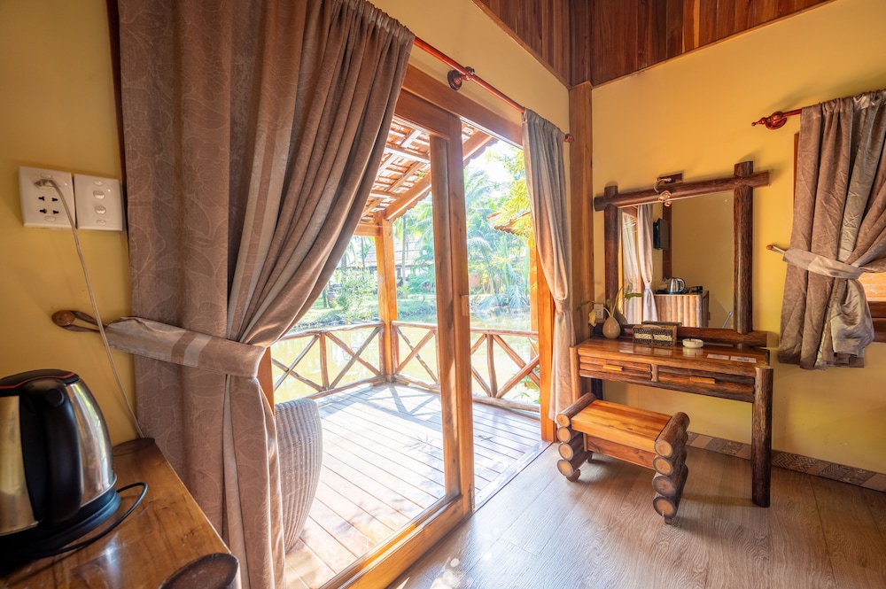 Bungalow, River View - Photo 7
