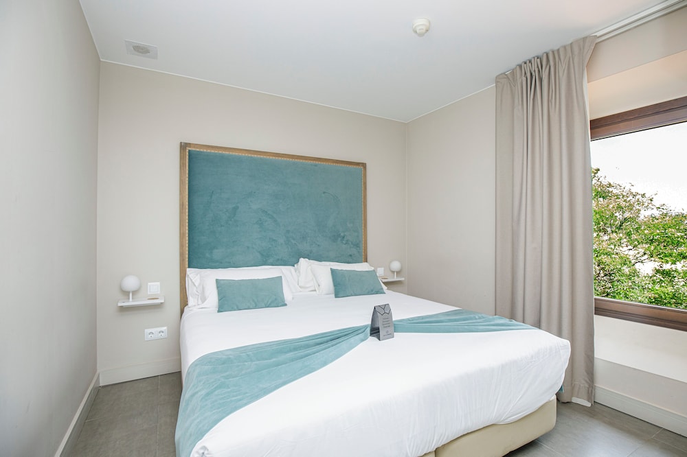 Superior Triple Room photo 3