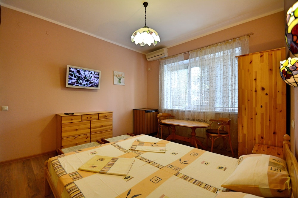 Superior Quadruple Room photo 2