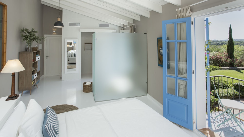 Double Room (Miro) photo 2