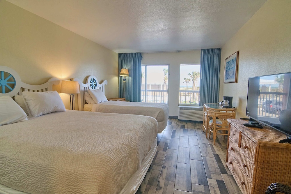 Queen / Twin Unit - First Floor - Photo 1
