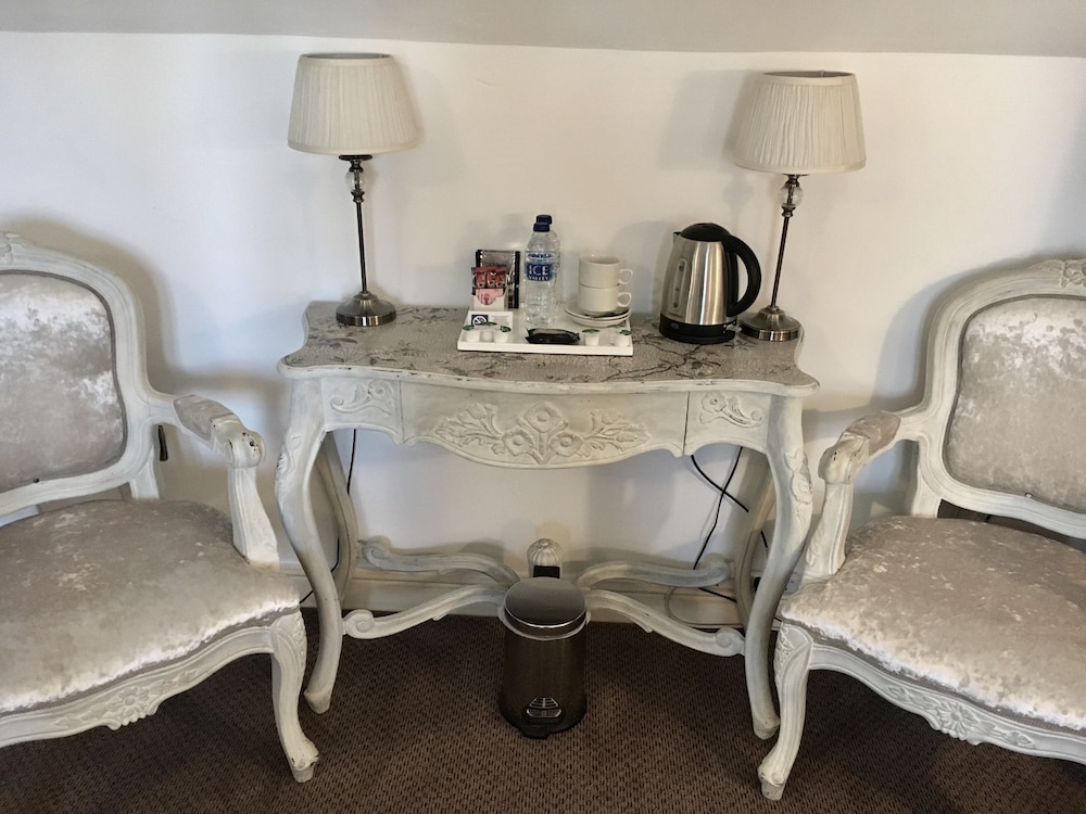 Superior Suite, 1 Double Bed, Non Smoking (Four Poster Bed)
