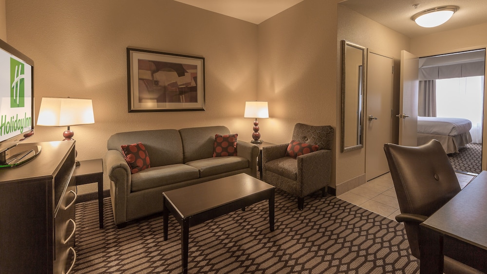 Suite, 1 Bedroom - Photo 7