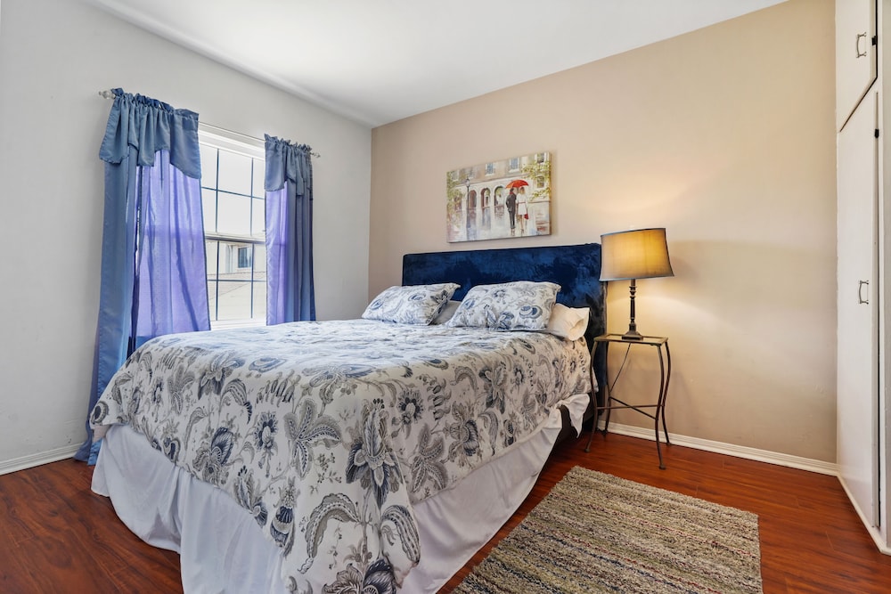 Deluxe Apartment, 1 Queen Bed, Kitchen photo 1