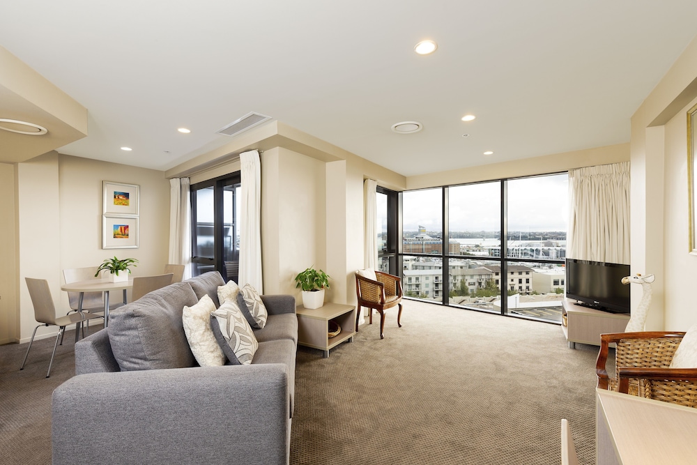 One Bedroom Apartment Harbour View - Photo 1