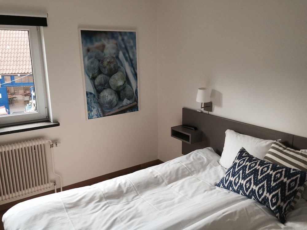 Superior Double Room, 2 Twin Beds, Private Bathroom photo 2