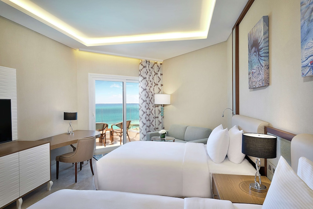 Superior Room, 2 Twin Beds, Balcony, Sea View (View) - Photo 1