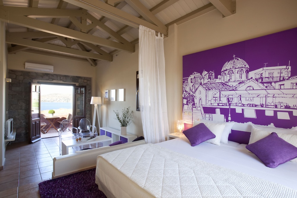 Deluxe Room, Sea View photo 2