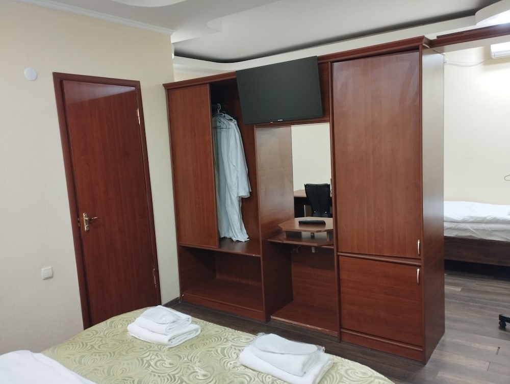 Standard Triple Room - Photo 3