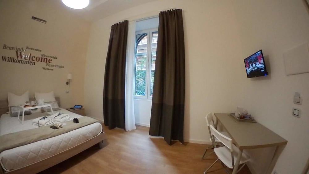 Executive Double Room, 1 Queen Bed, Non Smoking, Ground Floor