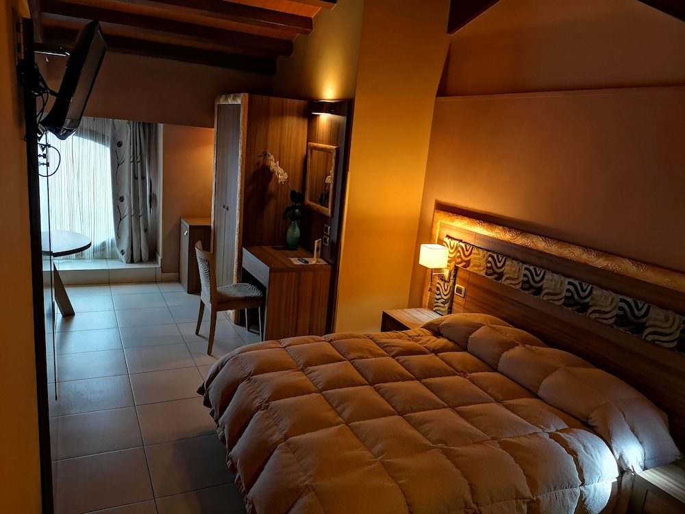 GRECALE photo 2