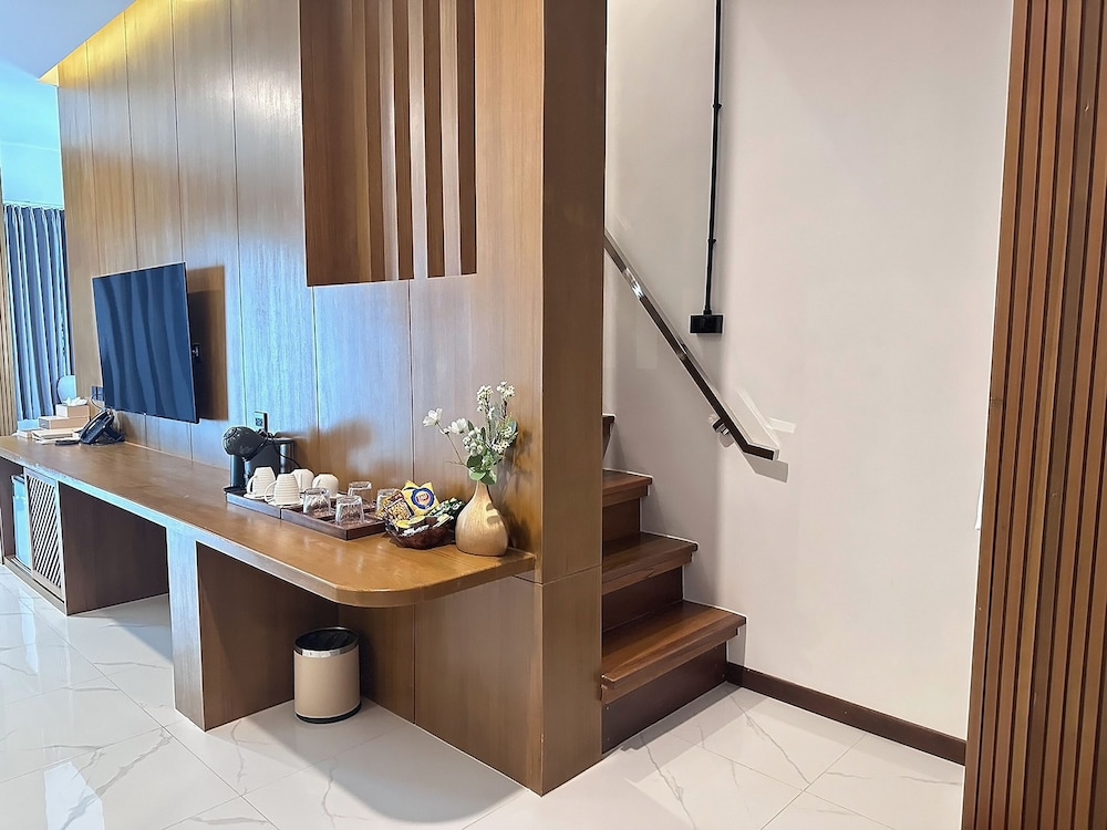 Family Suite, Non Smoking - Photo 1