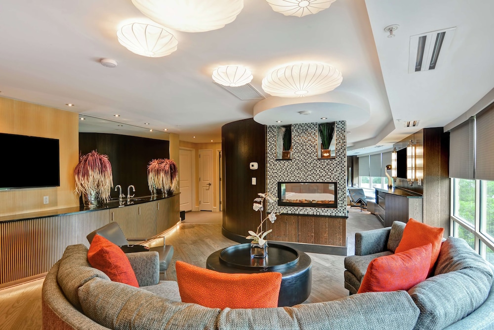 Executive Suite, 1 King Bed, Non Smoking - Photo 4