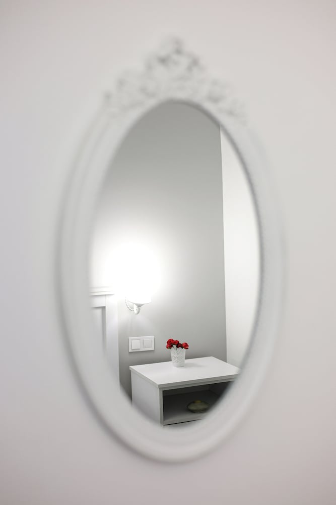 Comfort Apartment - Photo 9