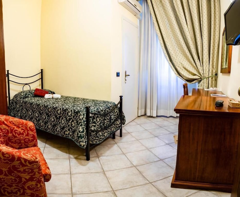 Single Room, Accessible