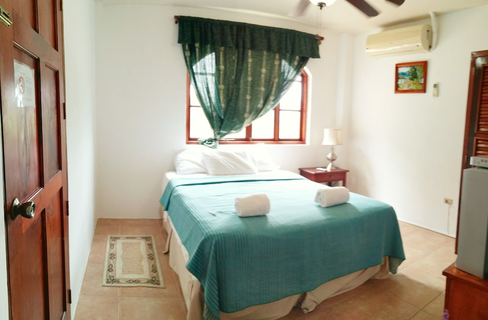 Family Suite, 2 Bedrooms, Mountain View photo 1