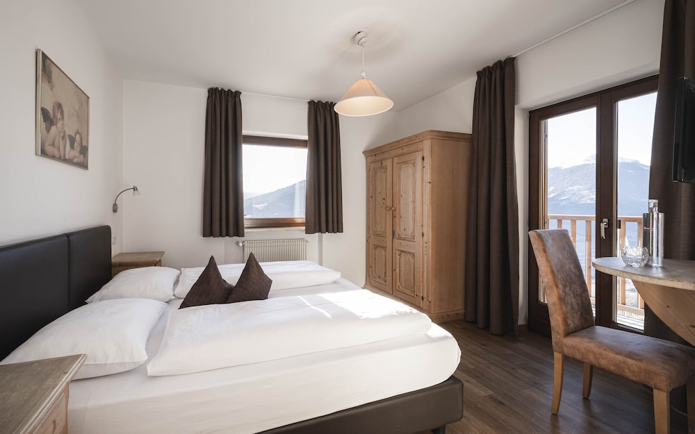 Basic Double Room photo 1