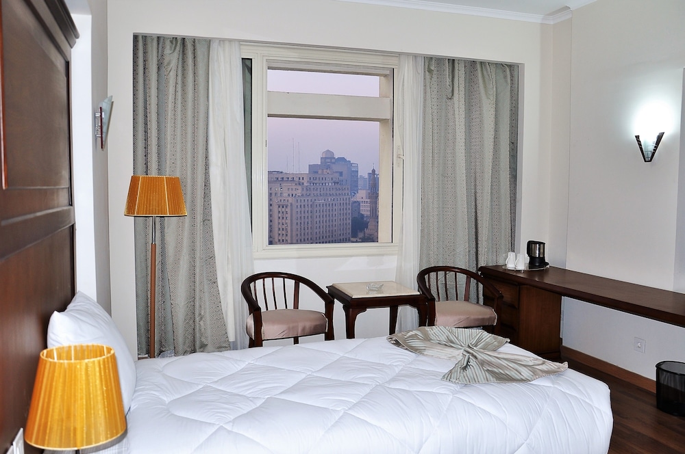 Standard Room thumbnail 5
