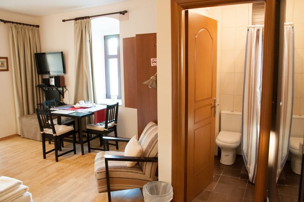 Family Double Room, Multiple Beds photo 1