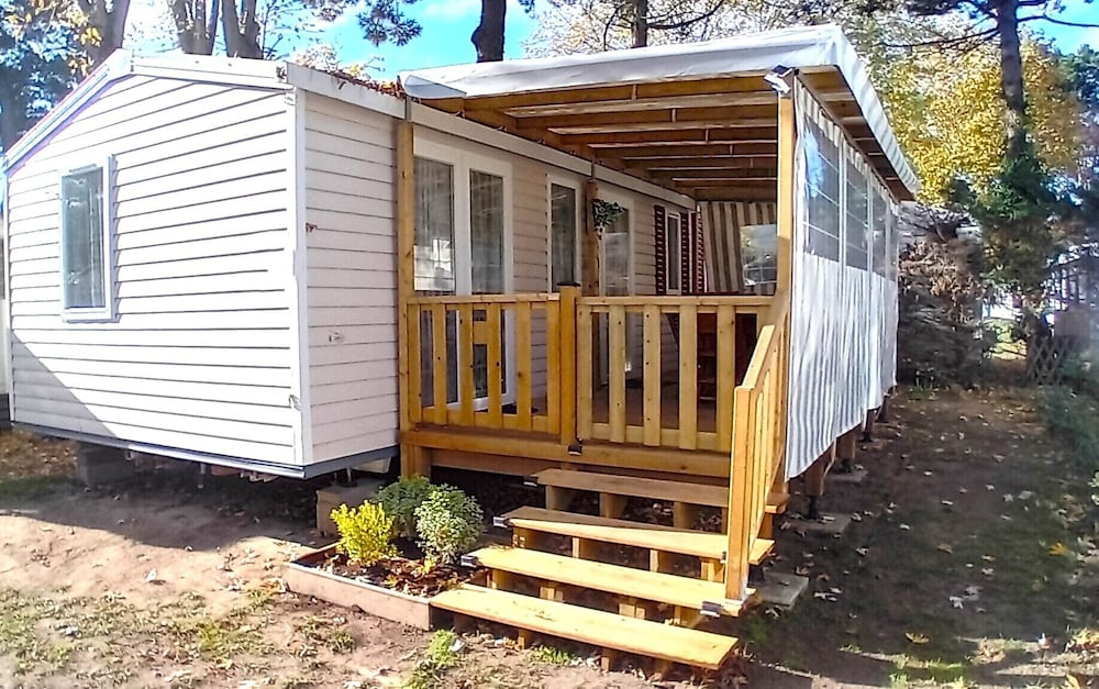 Mobile Home photo 1