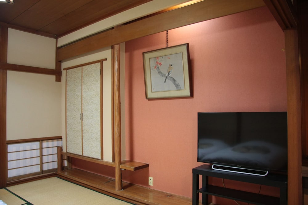Japanese Style Traditional Room Twin Bed (Shared bath room)