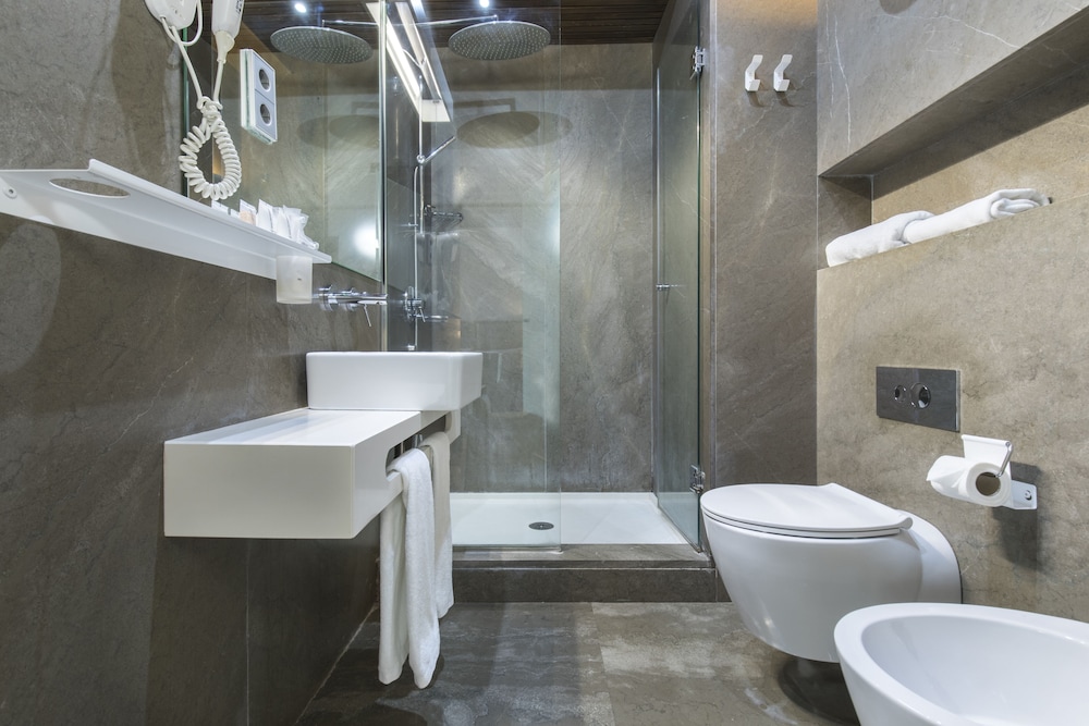 Suite (Alhambra View) - Photo 18