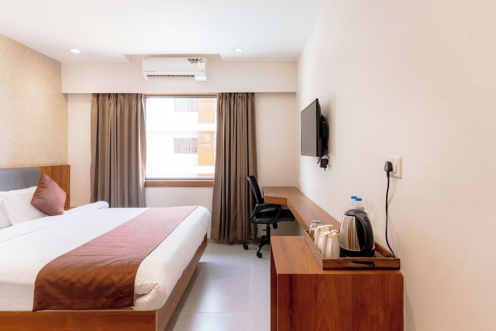 Deluxe Double Room photo 3