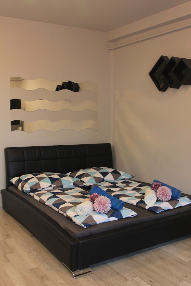 Apartment photo 1
