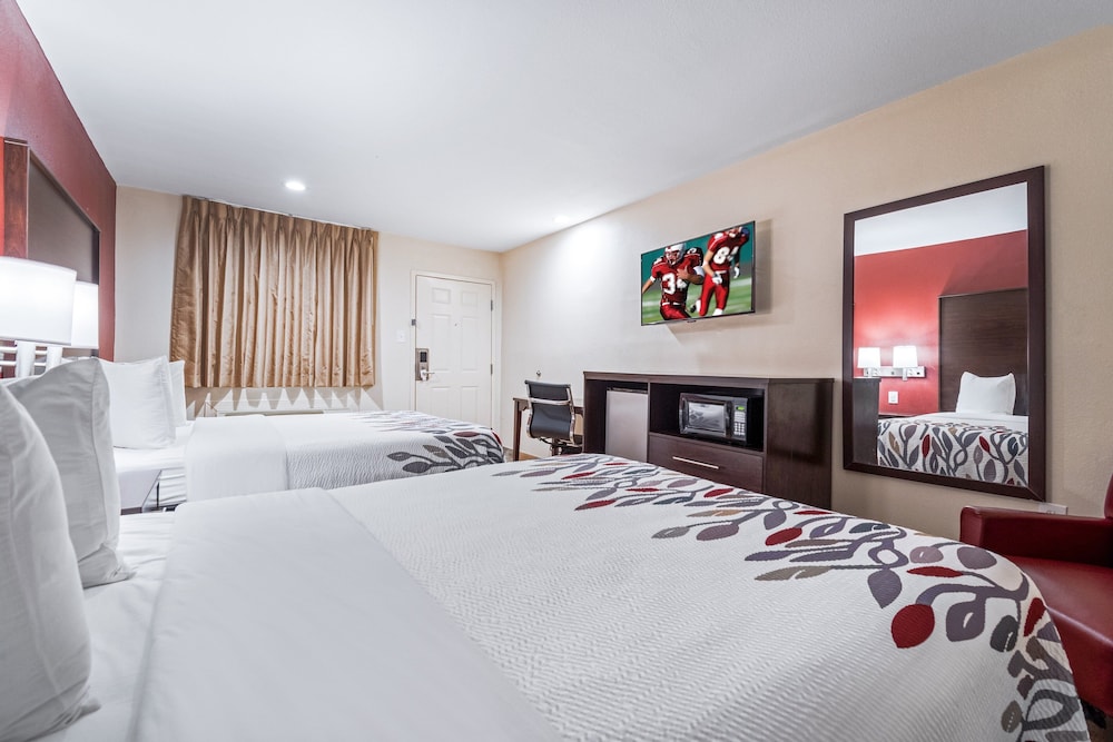Deluxe Room, 2 Queen Beds, Non Smoking - Photo 3