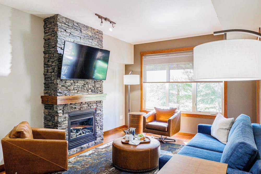 Two Bedroom Flex Suite - Photo 13