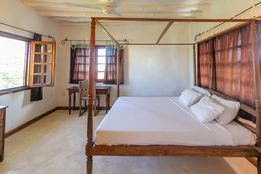 Villa, 3 Bedrooms, Terrace, Pool View photo 2