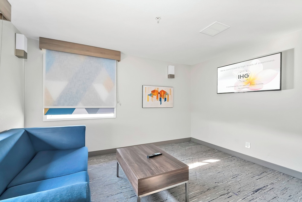 Suite, 1 King Bed