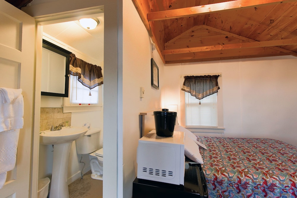 Cottage (Small) photo 2