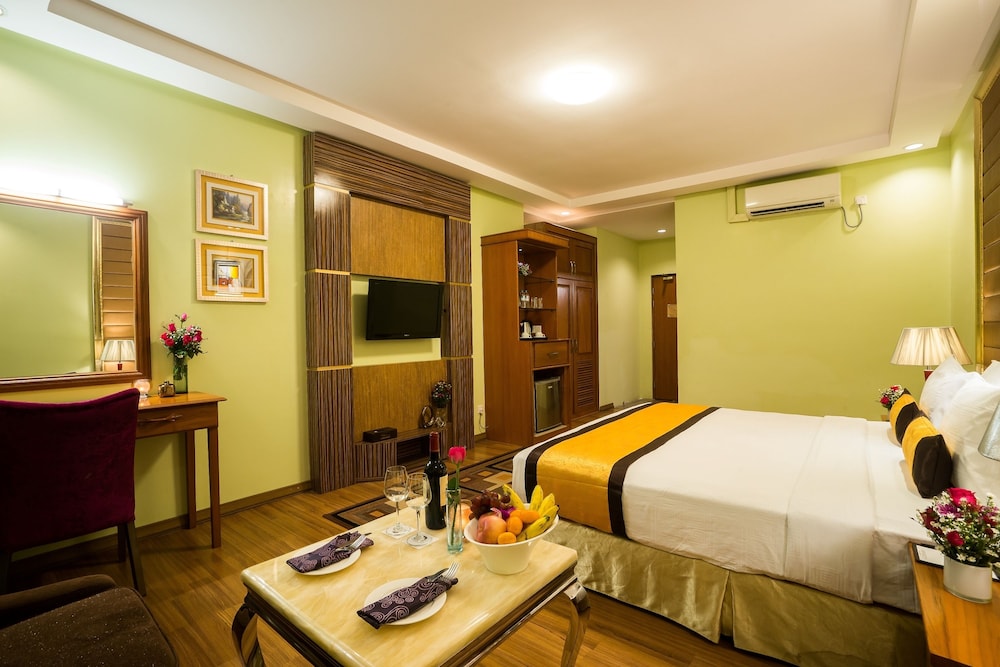 Deluxe Room, 1 Double Bed, Smoking photo 3