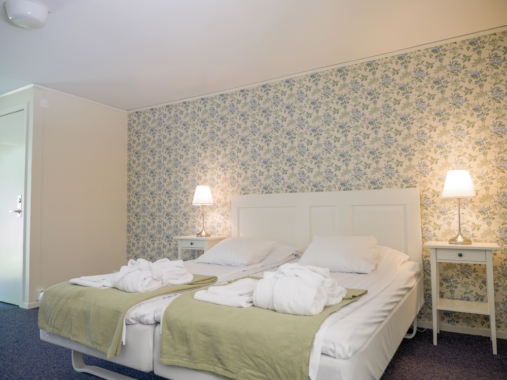 Family Room, 2 Bedrooms, Accessible, Private Bathroom photo 2