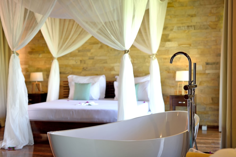 Royal Garden Villa with Private Pool photo 3