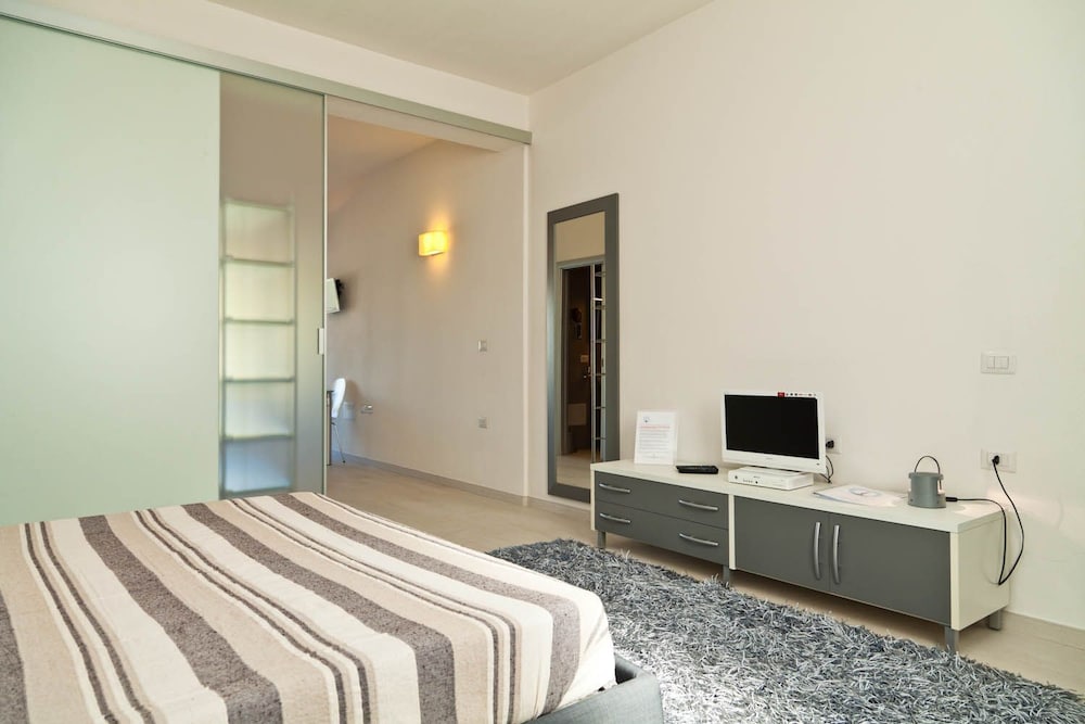 Superior Apartment, 1 Bedroom - Photo 2