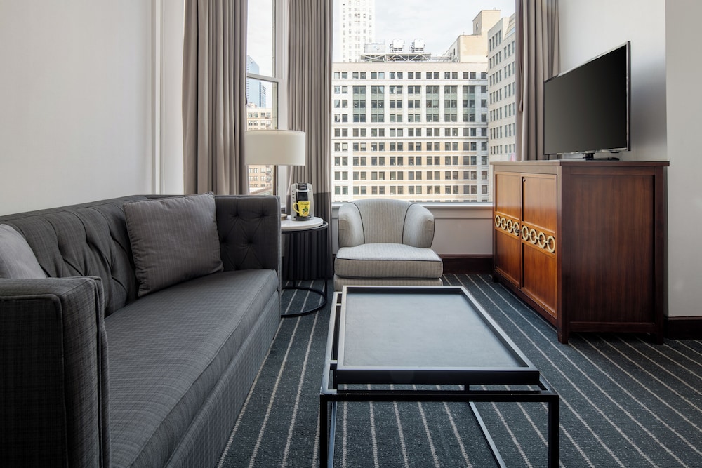 Reliance King Suite - Photo 5