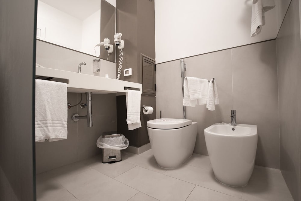 Superior Double Room Single Use photo 3