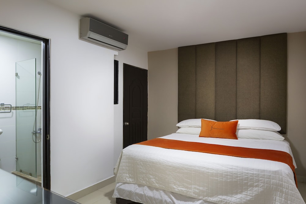 Double Room - Photo 2