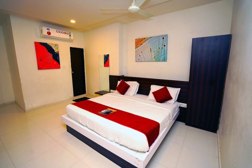 Deluxe Room - Photo 1