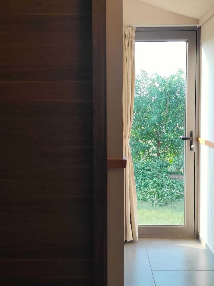 Premium Cottage - Photo 2