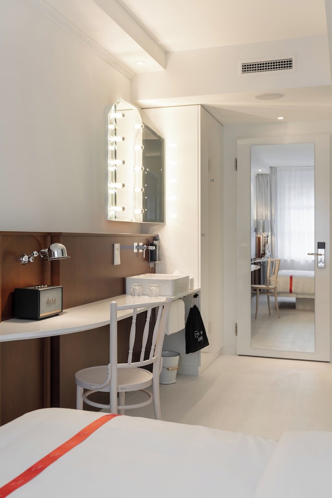 Lovely Room - Photo 4