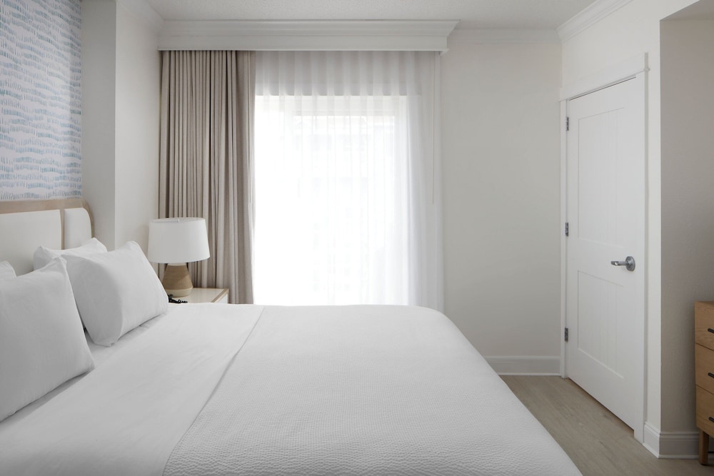 Suite, 1 Bedroom, City View