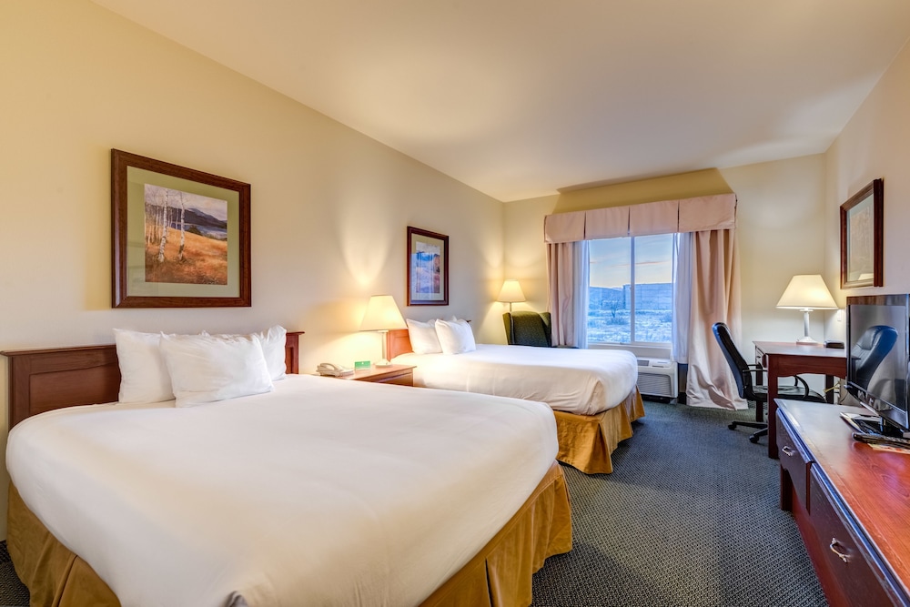 Standard Room, 2 Queen Beds - Photo 4